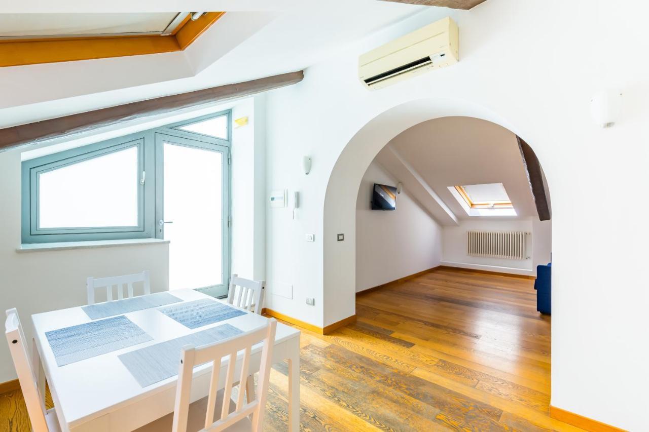 Attico Al Duomo By Napoliapartments Εξωτερικό φωτογραφία