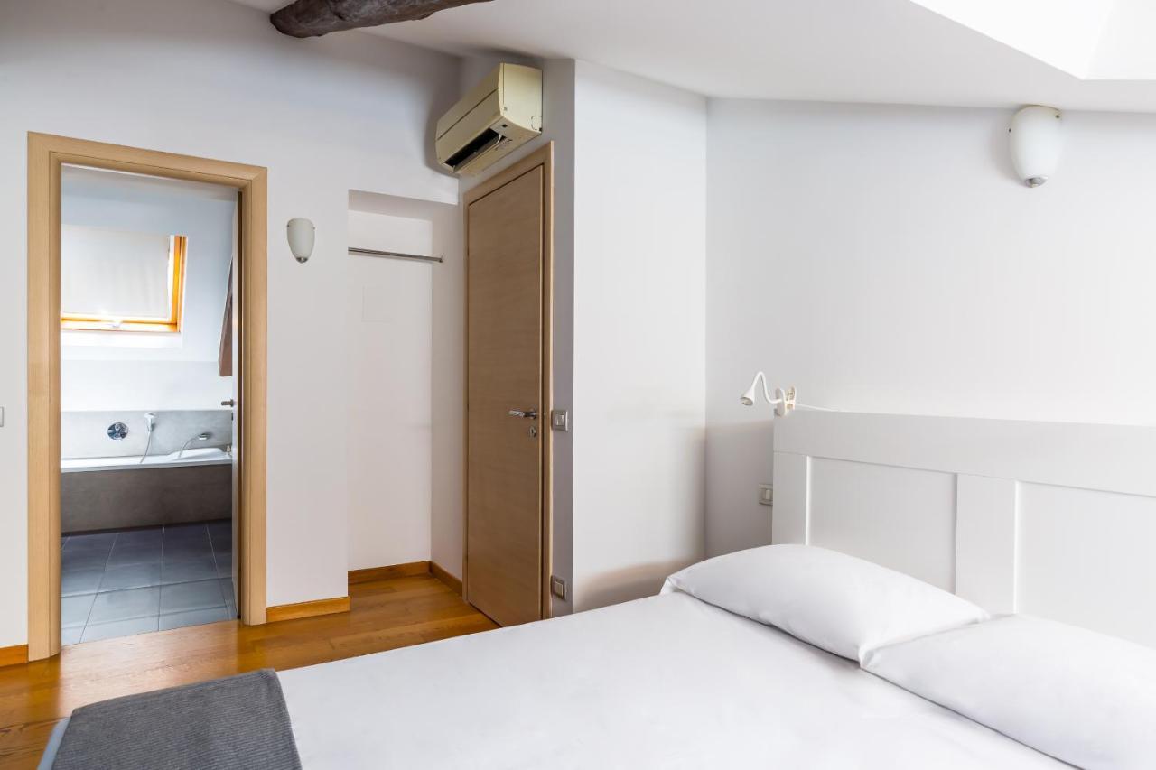 Attico Al Duomo By Napoliapartments Εξωτερικό φωτογραφία